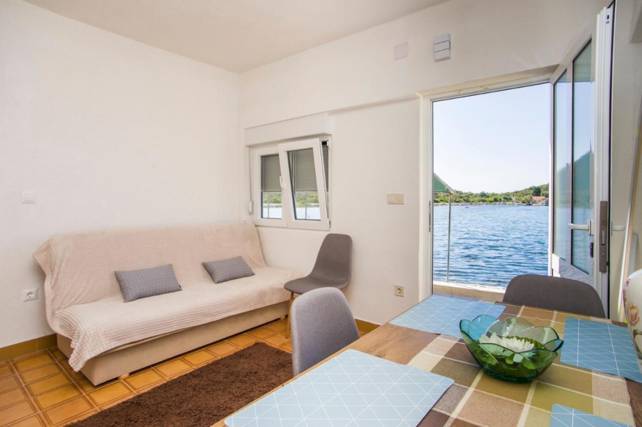 Apartment Pascal Janjina Екстериор снимка